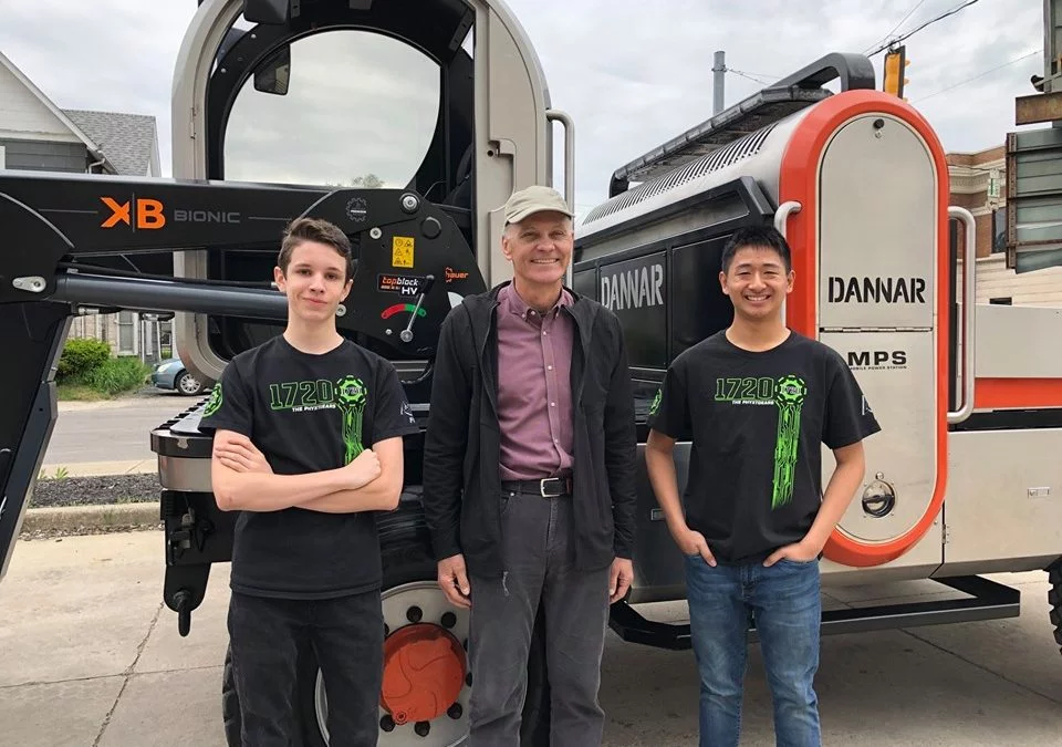 DANNAR welcomes 2019 summer interns from team 1720
